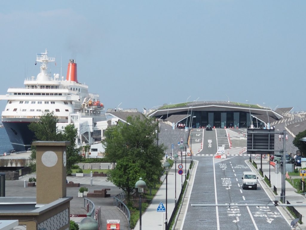 画像３枚（横並び）